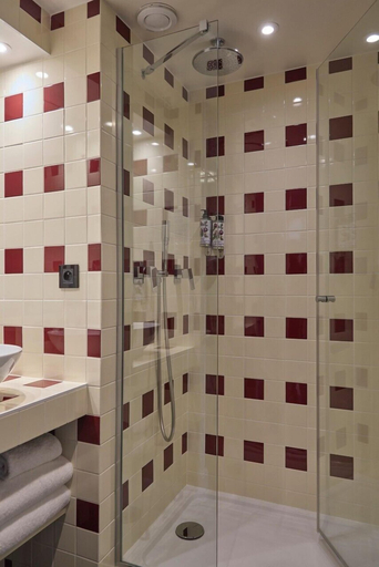Bathroom 4, Hôtel Maison Monceau, Paris