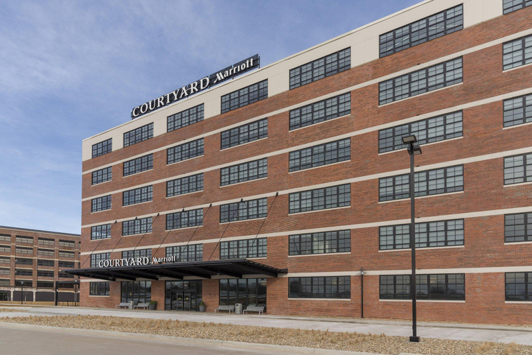Exterior & Views, Courtyard by Marriott Waterloo Cedar Falls, Black Hawk