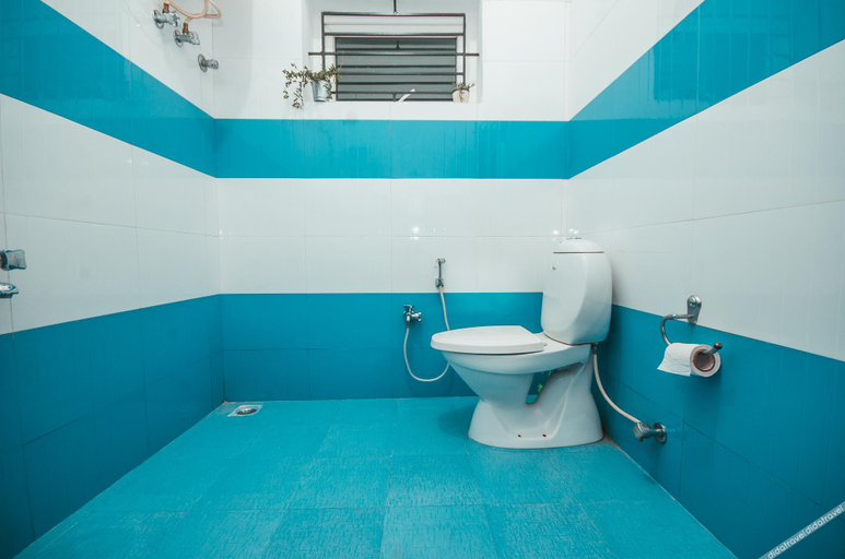 Bathroom 4, Hidden Heaven, The Nilgiris