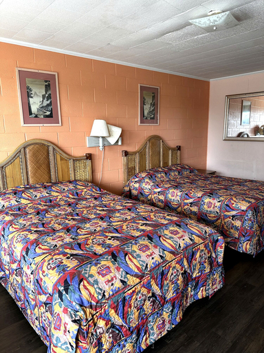 Room 5, Budget Motel, Dillon