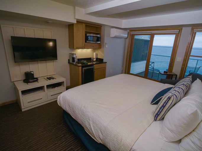 Bedroom 2, Beacon Pointe on Lake Superior, Saint Louis