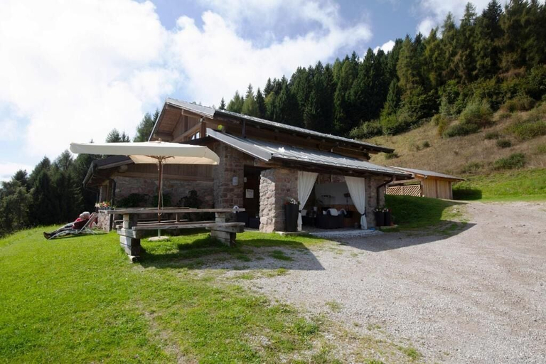 Exterior & Views, Chalet Chapeau R. a R., Trento