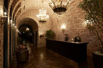 Others 3, 9 Brick Hotel, Mapo
