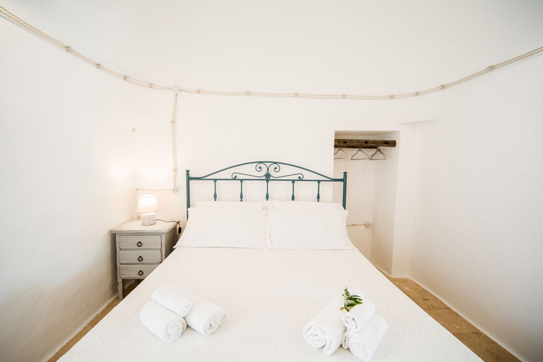 Bedroom 2, Trulli Nuova Aia Resort, Taranto