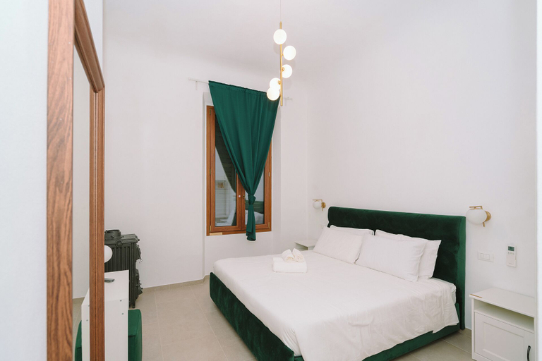 Bedroom 4, Opera House Florence, Florence
