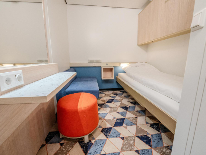 Others 2, DFDS Mini Cruise Amsterdam - Newcastle - Amsterdam, Velsen