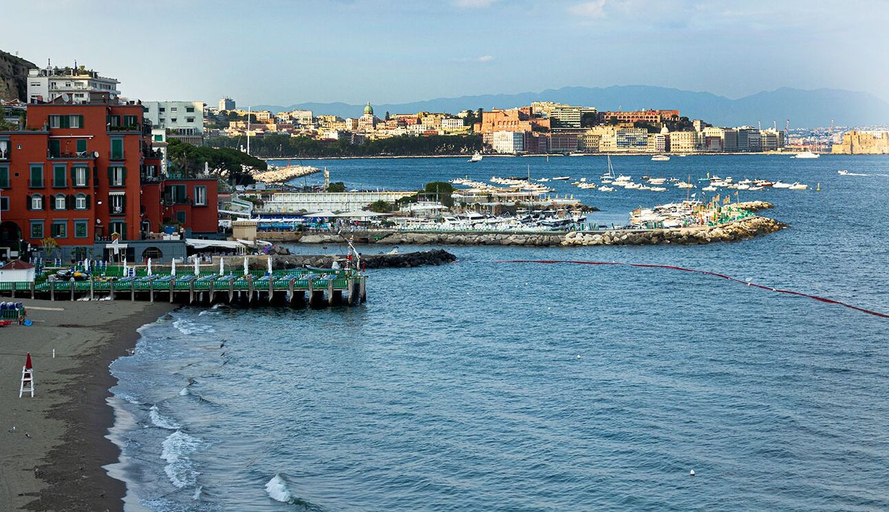Exterior & Views 2, Lungomare Suite & Spa, Napoli