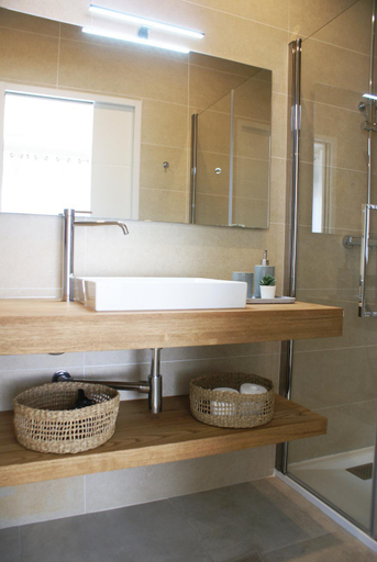 Bathroom 3, La maison du Potier, Hérault