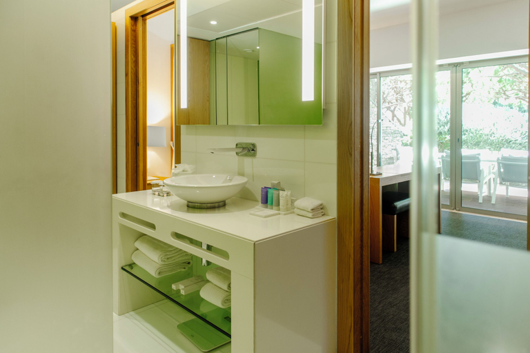 Bathroom 5, EPIC SANA Algarve Hotel, Albufeira