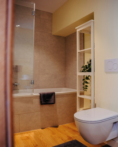 Bathroom 5, Les chambres de la Vaulx-Renard, Liège