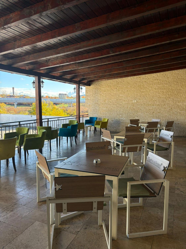 Food & Drinks 4, Hotel Abbyi, Sanmartin