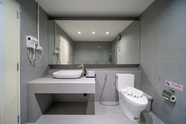 Bathroom 5, Xen Pool Access Phuket, Phuket Island