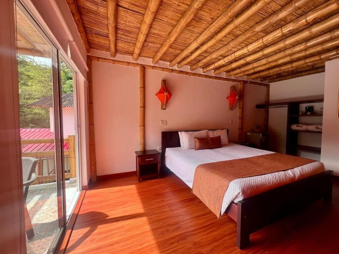 Room 2, Hotel y termales Las Heliconias, Zetaquirá