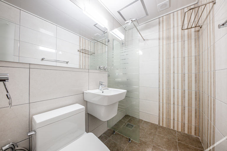 Bathroom 5, Boryeong (Daecheon) Coconut Motel, Boryeong