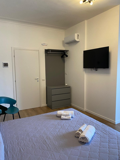 Bedroom 3, Dimora Lupo LifeStyle B&B, Catania