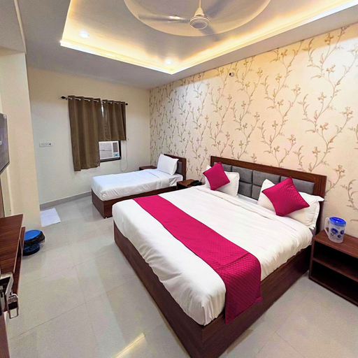 Room 5, Hotel Om Palace, Mathura