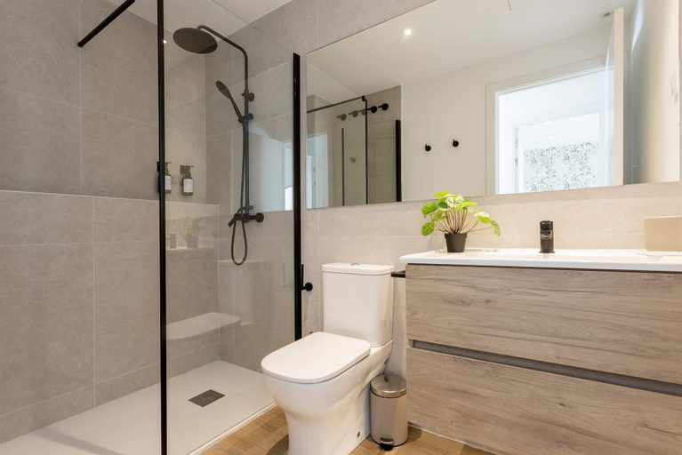 Bathroom 3, Genteel Home Zabaleta, Madrid