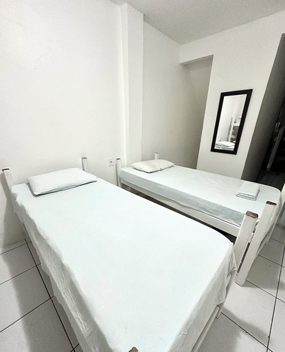 Room 4, Edifício Aes Brasil, Cairu