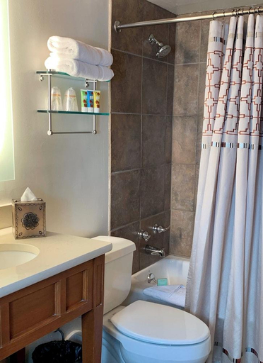 Bathroom 3, Inn on the Alameda, Santa Fe