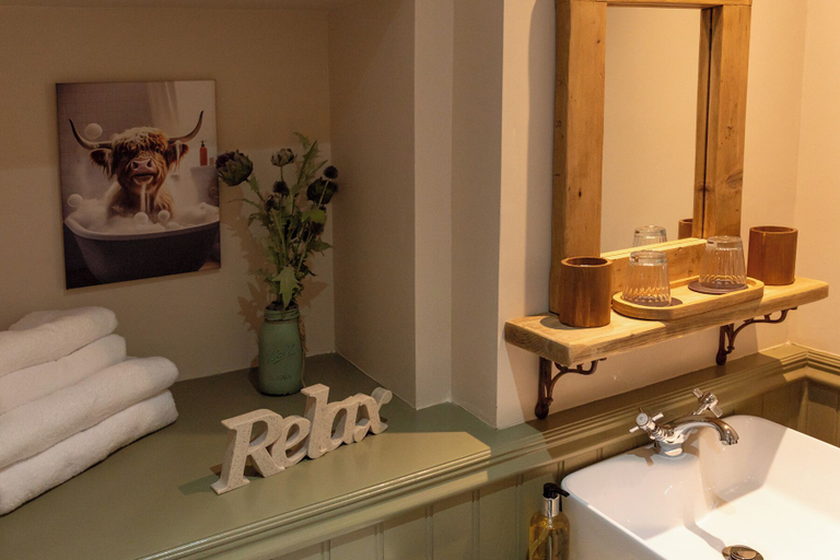 Room 1, Bridgend House B & B, Highland