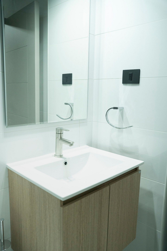 Bathroom 3, Compañia 1703, Santiago