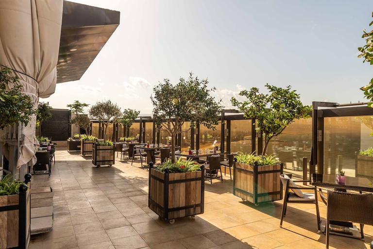 Food & Drinks 5, Lancaster Plaza Beirut, Beirut