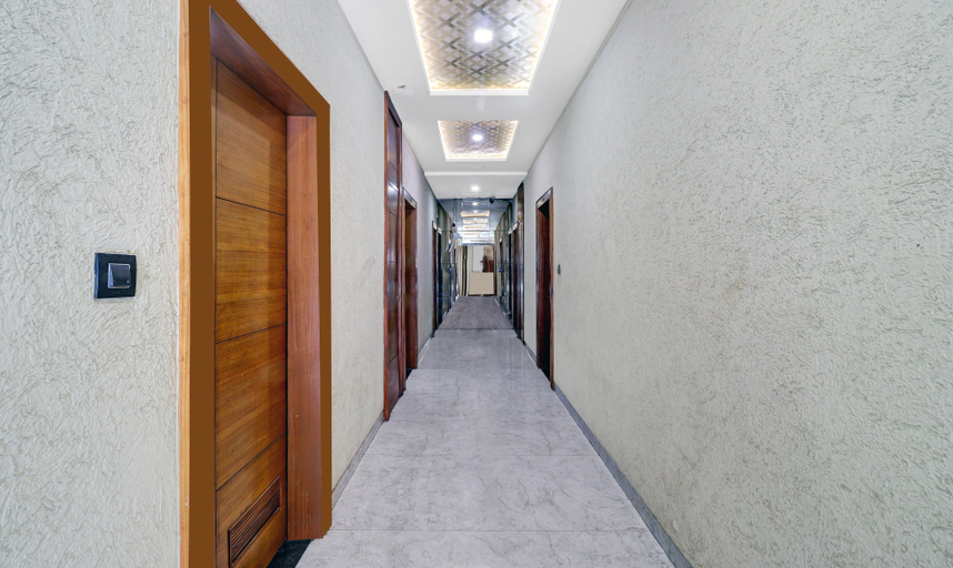Public Area 3, Itsy Hotels Anjali Mahal 500, Mtrs From Mathura Railway Station, Mathura
