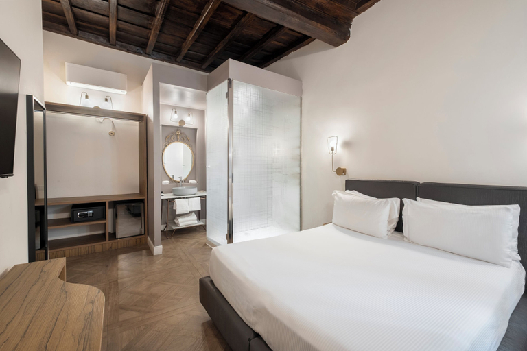 Bedroom 2, 19 Steps Trevi, Rome