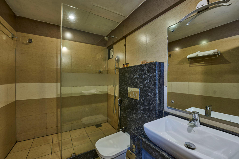 Bathroom 4, Indeevara Luxury Resort and Spa, Wayanad, Wayanad