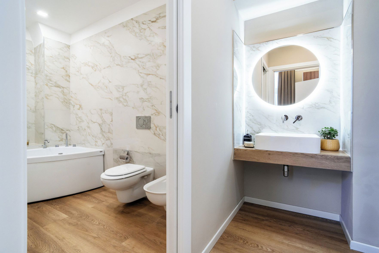 Bathroom 5, Archimedes suites, Catania