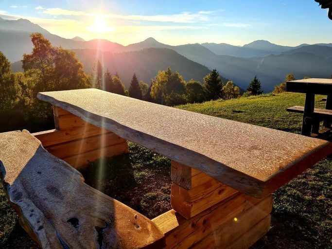 Others 5, Chalet Chapeau R. a R., Trento