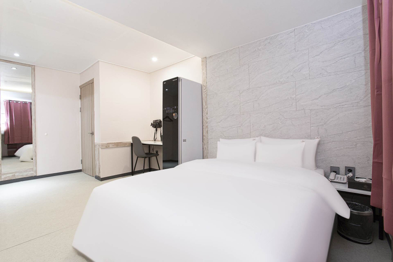 Bedroom 2, CentroStay, Gyeyang