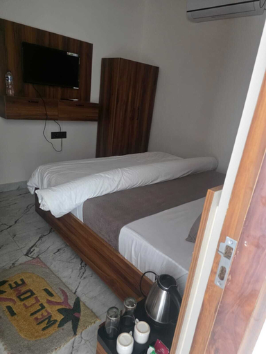 Room 3, HOTEL R R TRIPATHI, Faizabad