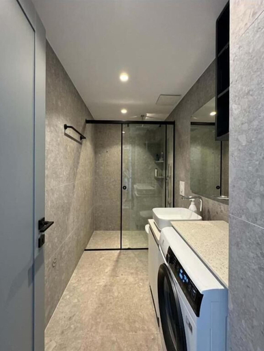 Bathroom 3, Elite Sea View Jacuzzi Penthouses, Sarandës