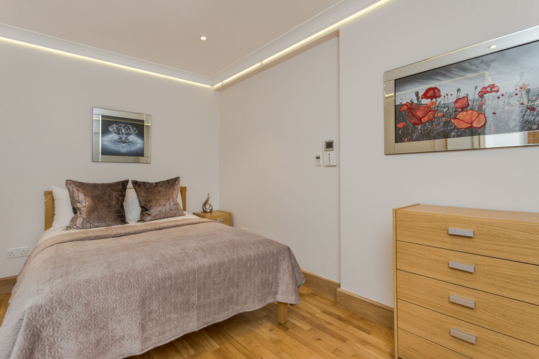 Bedroom 2, Cleveland Residences Russell Square, London