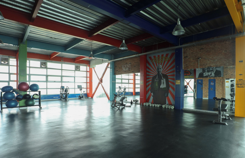 Gym 4, Mr. Herold homes, Mexico City