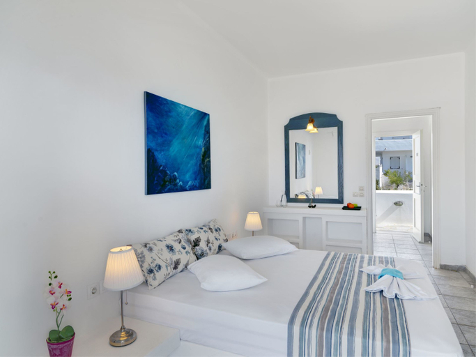 Bedroom 4, Aloni Hotel, South Aegean