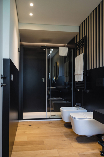 Bathroom 5, VILLA GALENTINO SUITE ROOM, Barletta-Andria-Trani