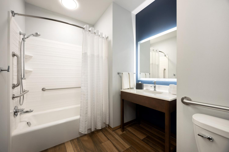 Bathroom 3, Hyatt Select St Louis Airport, Saint Louis