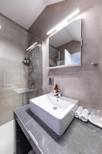 Bathroom 4, Franciscan Rooms, Dubrovnik Old Town, Dubrovnik
