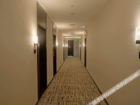 Others 5, Meet You Hotel, Shenzhen