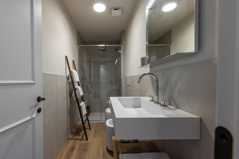 Bathroom 3, Colle Alberti Country House, Florence