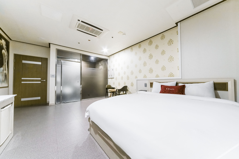 Bedroom 4, Changwon Jinhae TOP, Jinhae