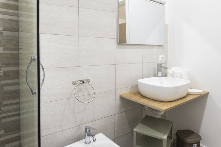 Bathroom 5, AdAstra b&b, Napoli