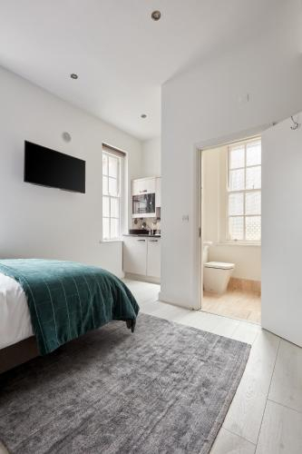 Others 4, Sonder Mountjoy Square, Dublin