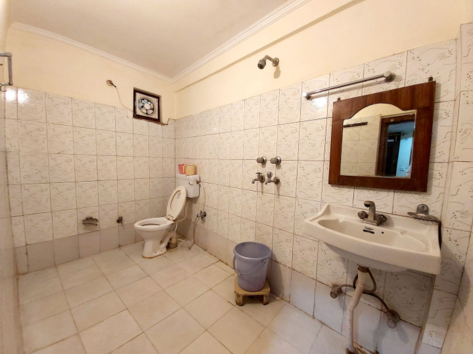 Bathroom 4, Goroomgo Moon Nainital, Nainital