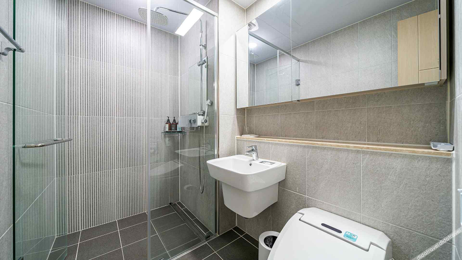Bathroom, Sokcho Sono Residence, Sokcho
