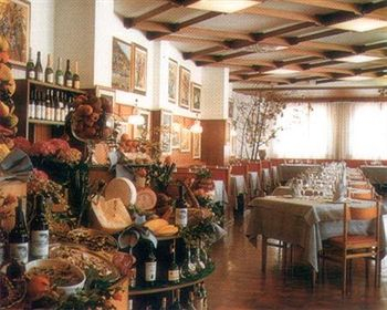 Food & Drinks