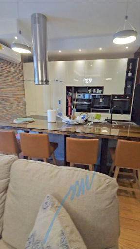 Food & Drinks, MANSAH PLUS, Accra