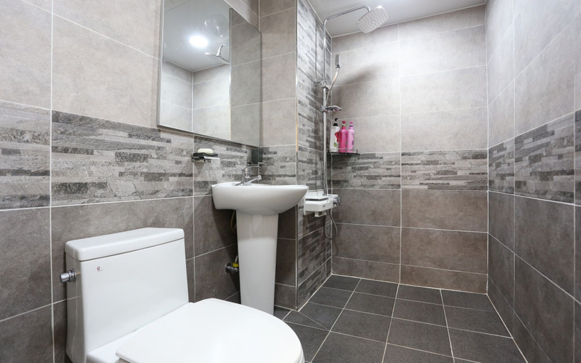 Bathroom 5, Gangneung Gyeongpodae Hotel The One, Gangneung